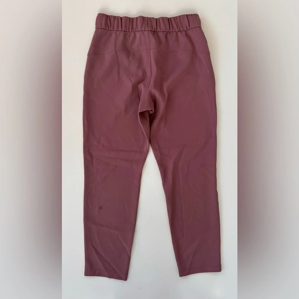 Lululemon Women's Dusty Pink On the Fly 7/8 Pant Athletic Athleisure Size 6